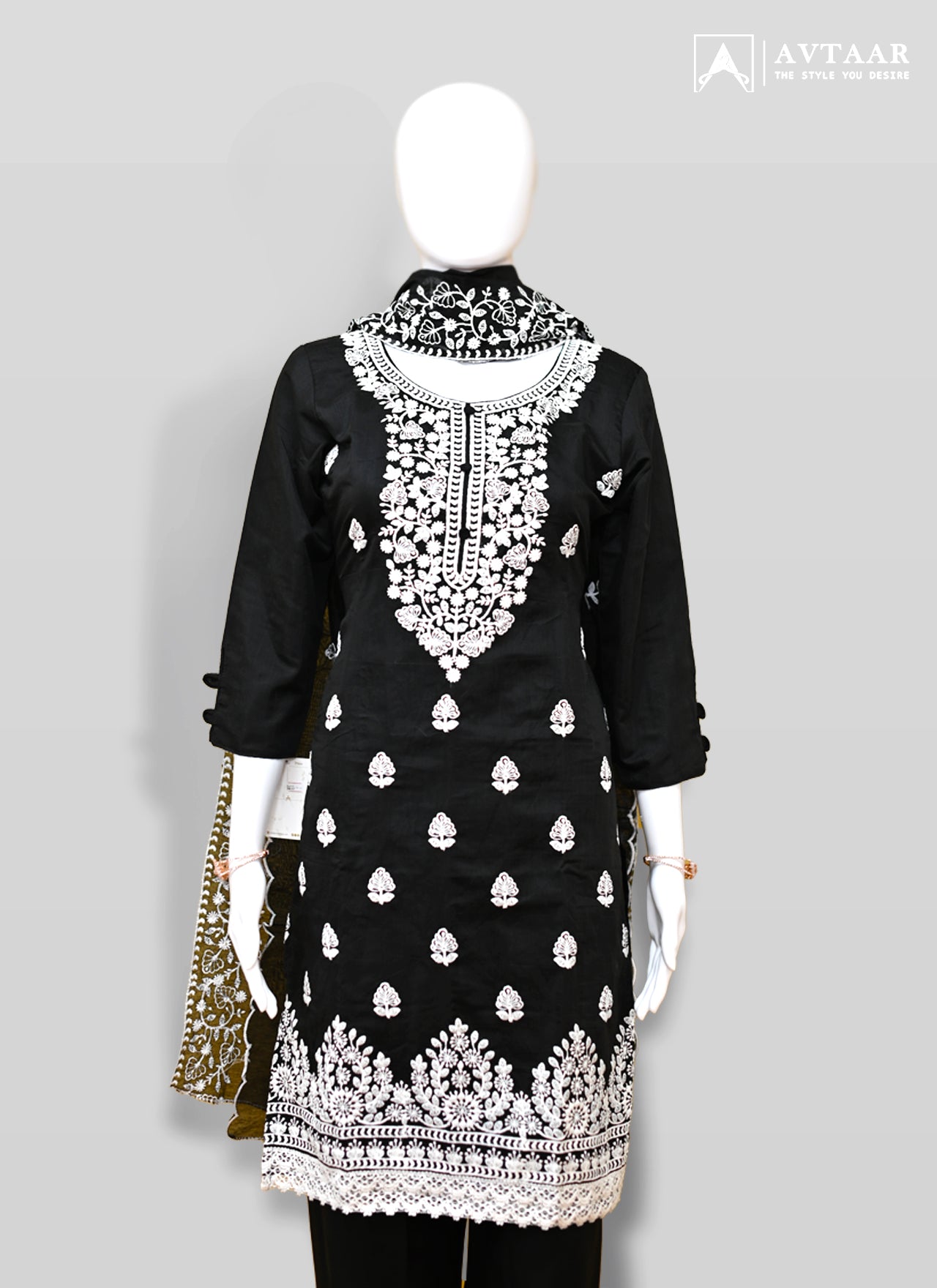 Chikankari Black Salwar Kameez